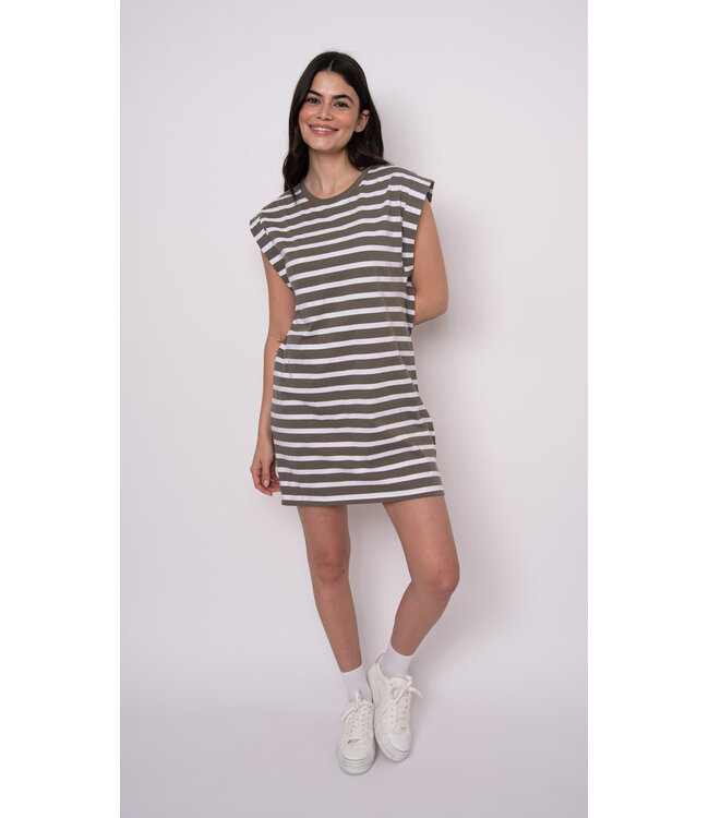 RD Style KENZIE EXTENDED SHOULDER CREW NECK DRESS