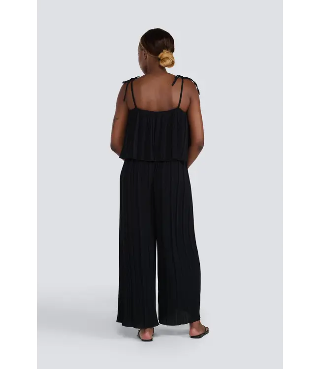 Jessica Laura Black Pleated jumpsuit