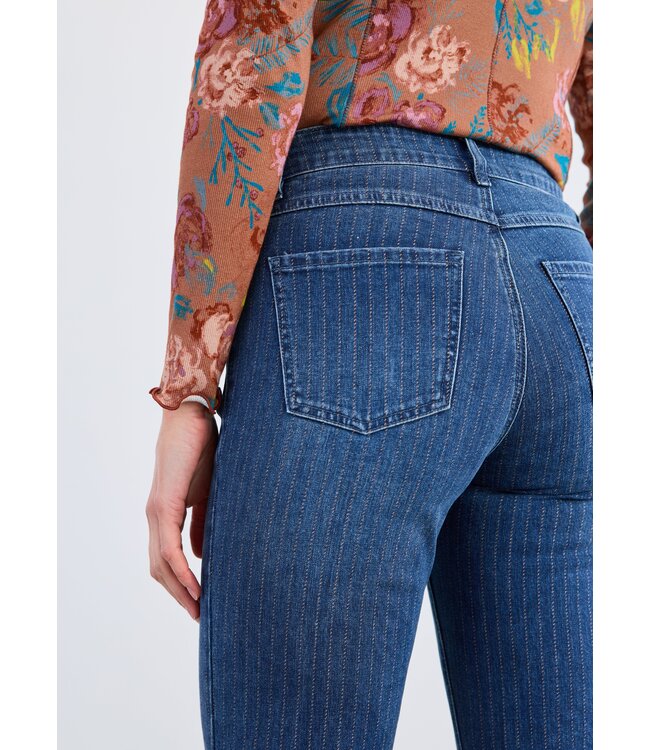 FDJ Olivia Pinstripe Straight Ankle Denim
