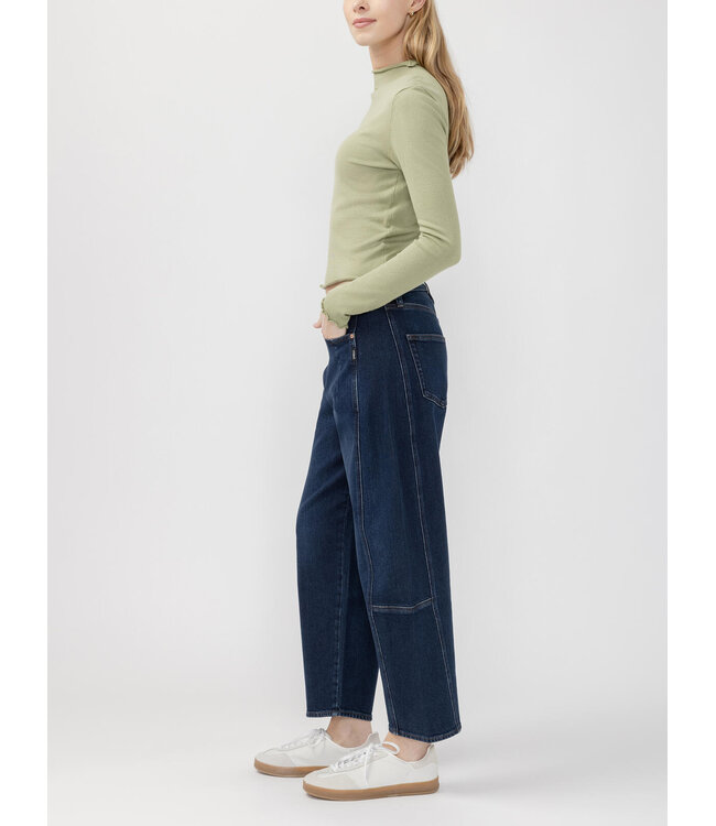 Silver Jeans Slim Barrel Leg Jeans