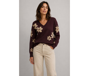 Point Zero  Floral Sweater in Bordeux