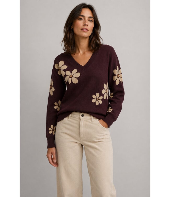 Point Zero  Floral Sweater in Bordeux
