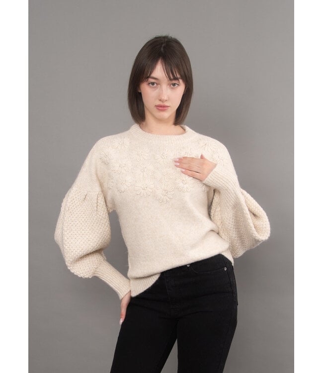 RD Style TALLULA LONG SLEEVE PULLOVER WITHEMBROIDERY DETAIL-FLAX MELANGE