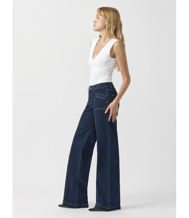 Silver Jeans Suki Wide Leg Jeans