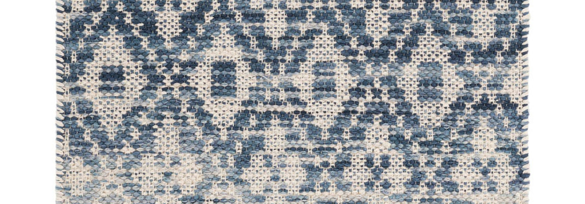 Ombre Diamond Blue Woven Cotton Rug