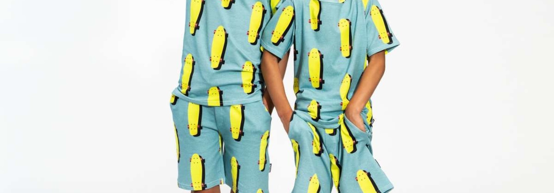 T-shirt + Short Set - Skater - Sz. 11/12