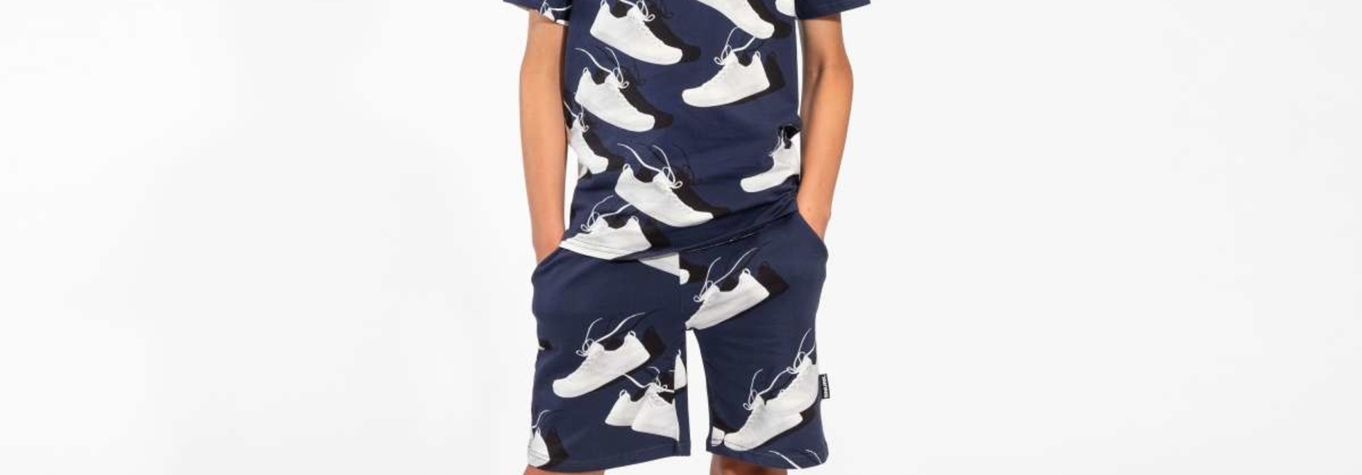T-shirt + Short Set - Sneaker - Sz. 7/8 yrs.