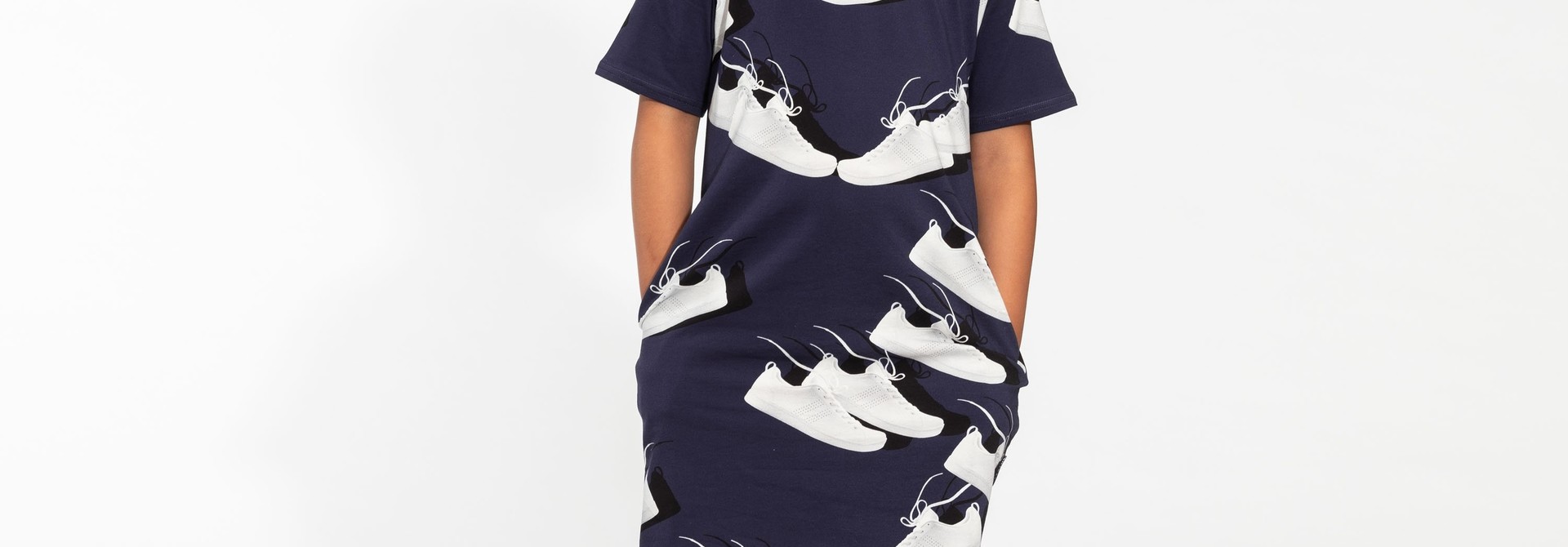 T- Shirt Dress - Sneaker - Sz 11/12 yrs