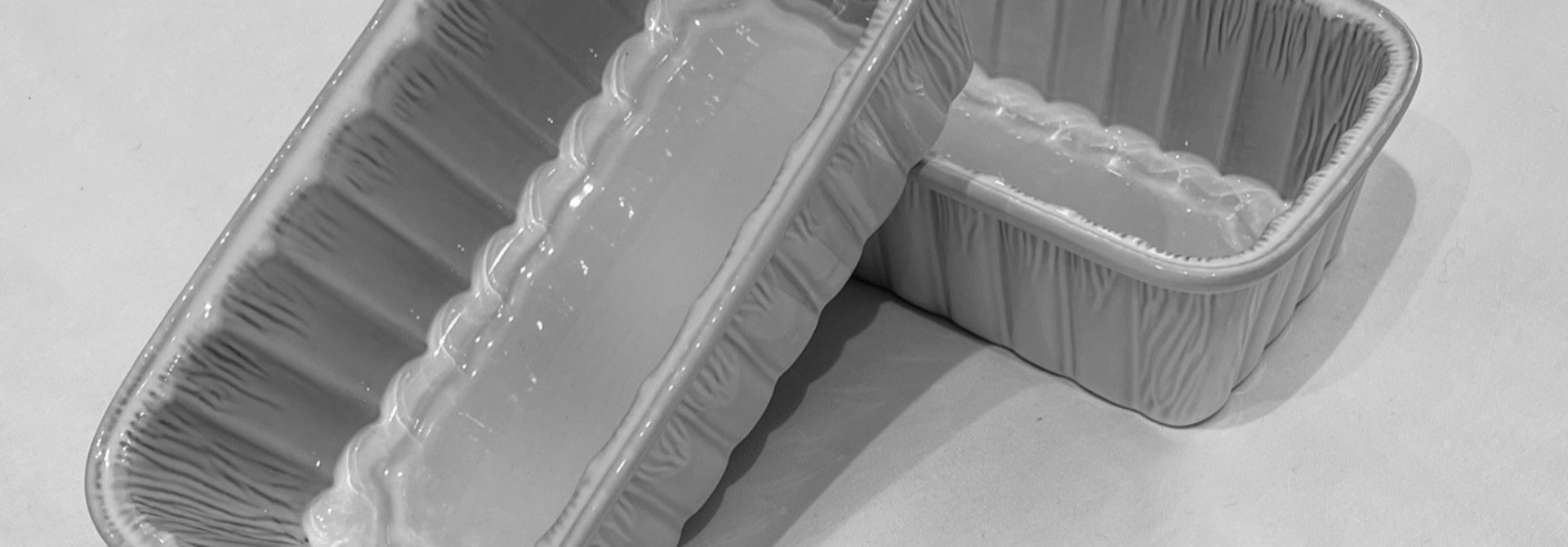 Feston Oven Dish - Fluted Loaf - White