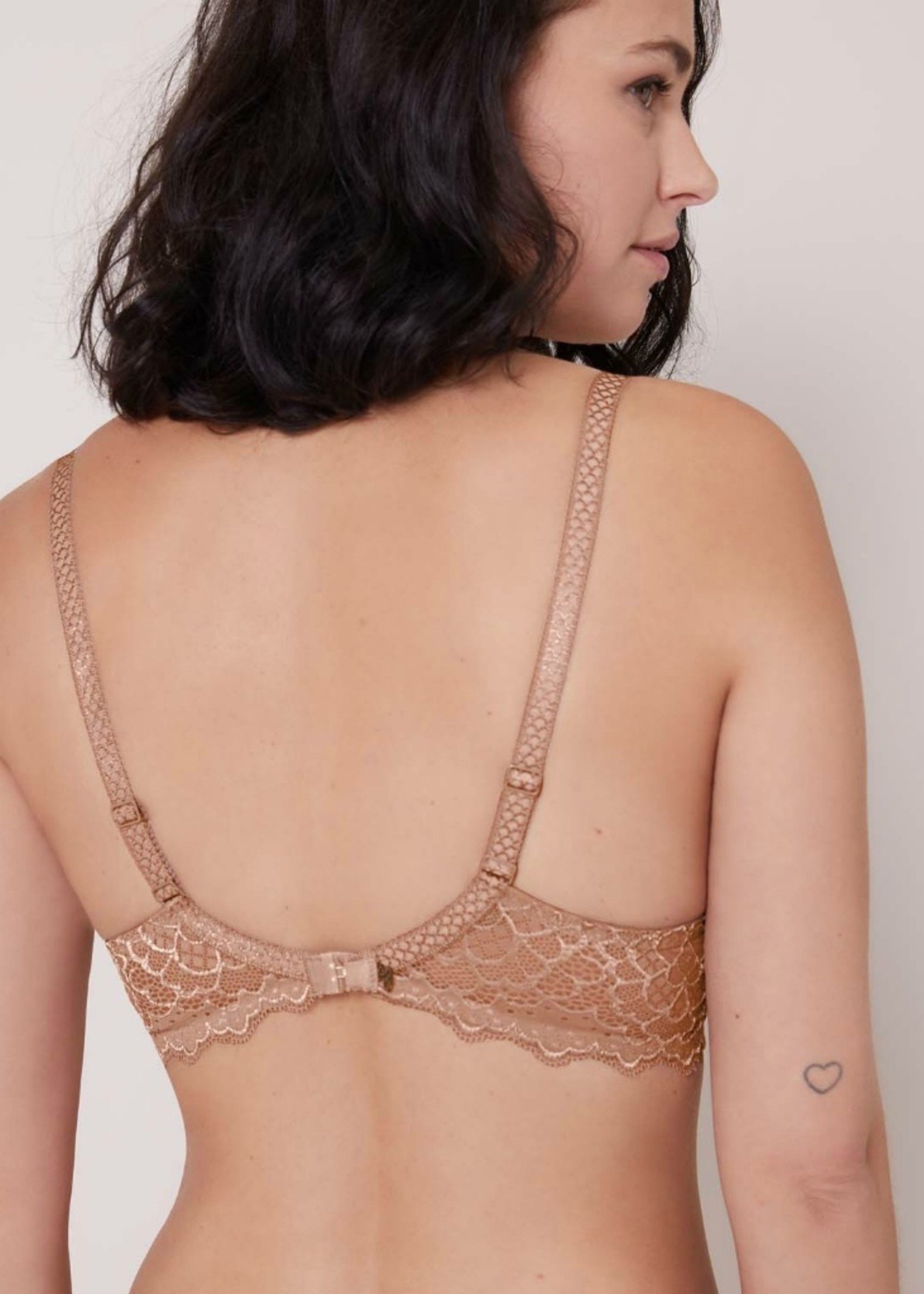 SIMONE PÉRÈLE Underwire bodysuit CARESSE in nude