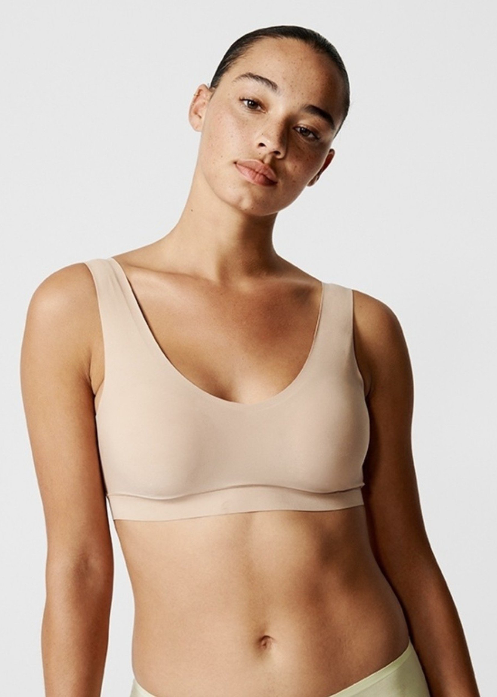 Chantelle Soft Stretch Padded V-Neck Bra Top 16A1