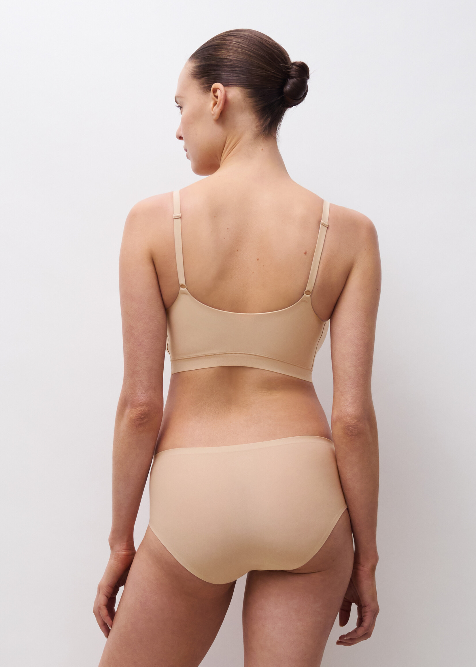 Chantelle Soft Stretch: Adjustable Bralette 16A2