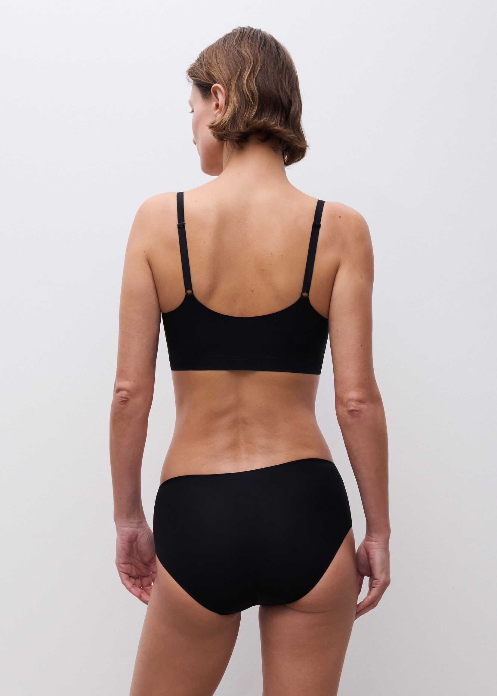 Chantelle Soft Stretch: Adjustable Bralette 16A2