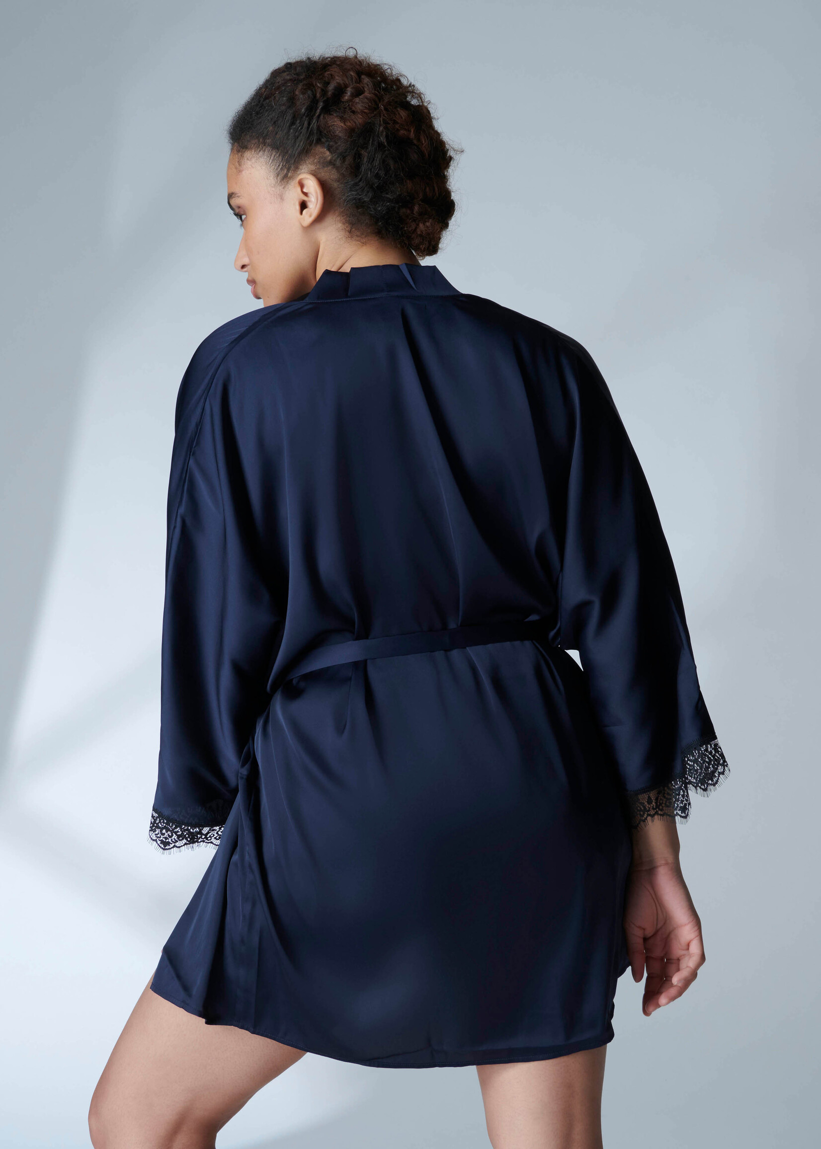 Simone Perele Satin Secrets Kimono 23H980