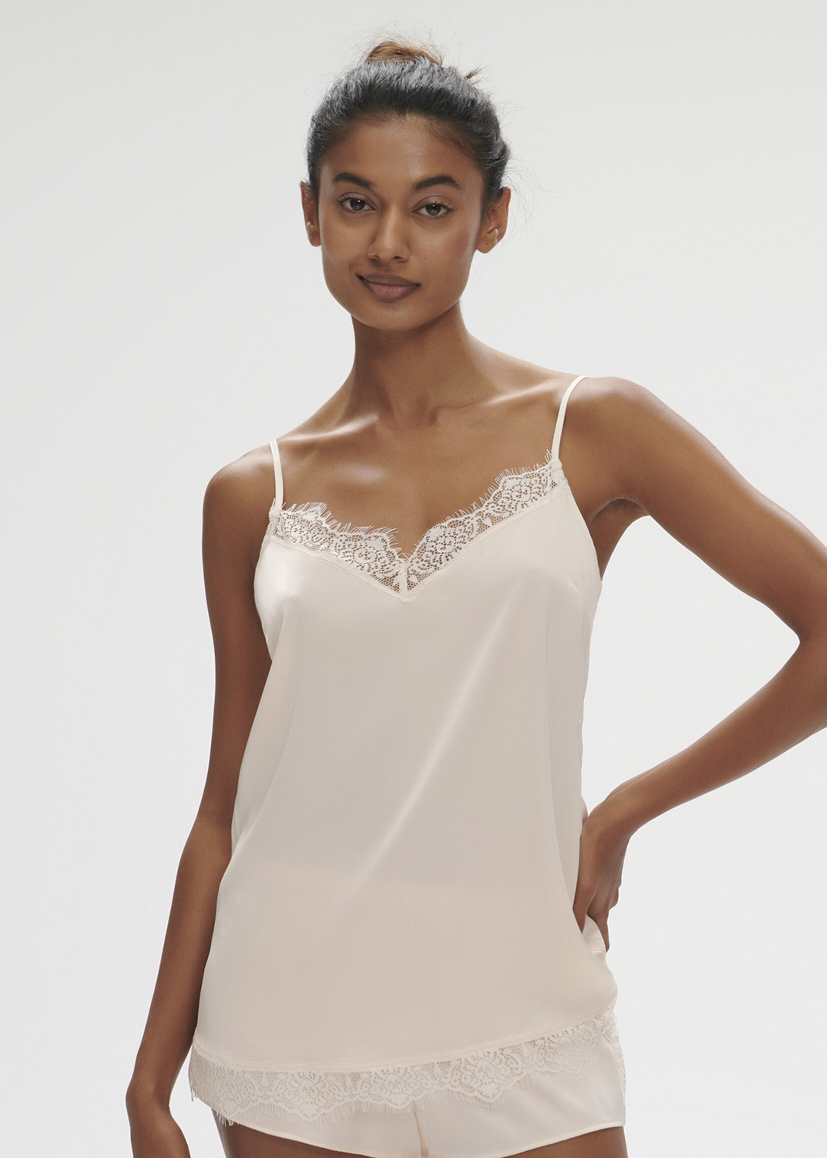 Simone Perele Satin Secrets Cami & Short Set 23H900/640