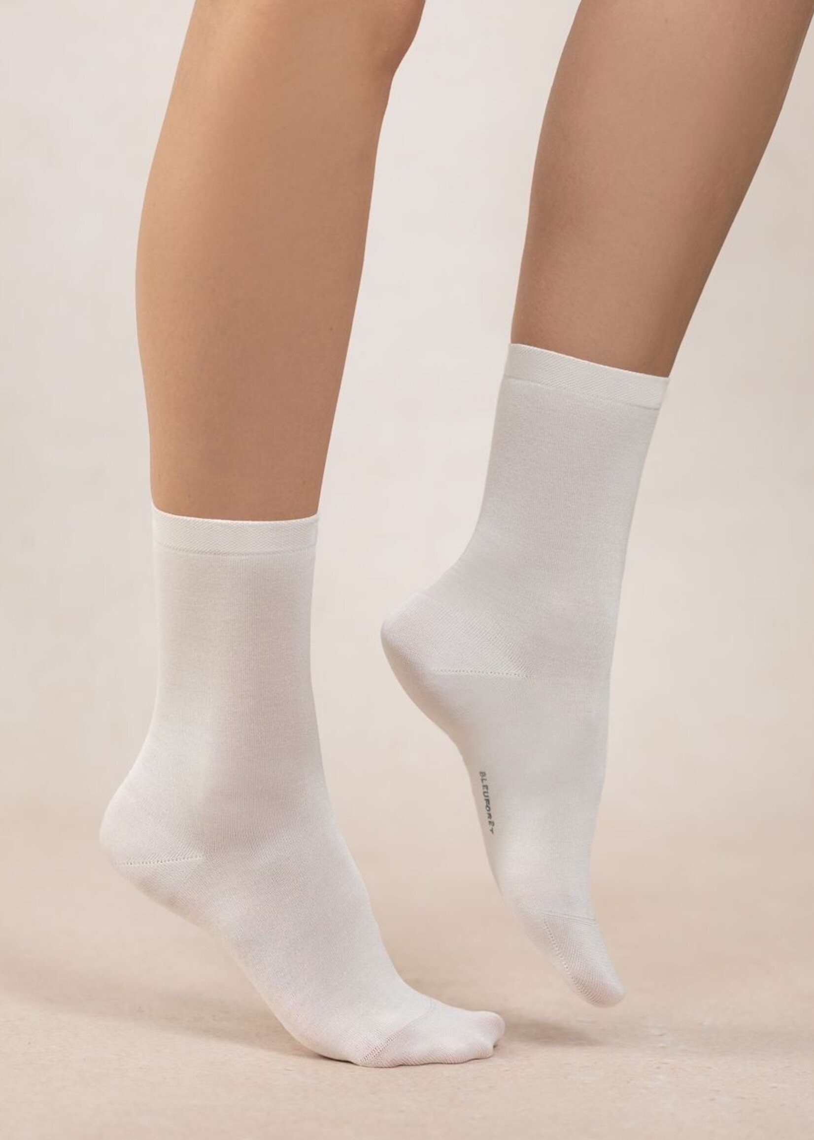 Bleuforet Solid Silk Socks 6359