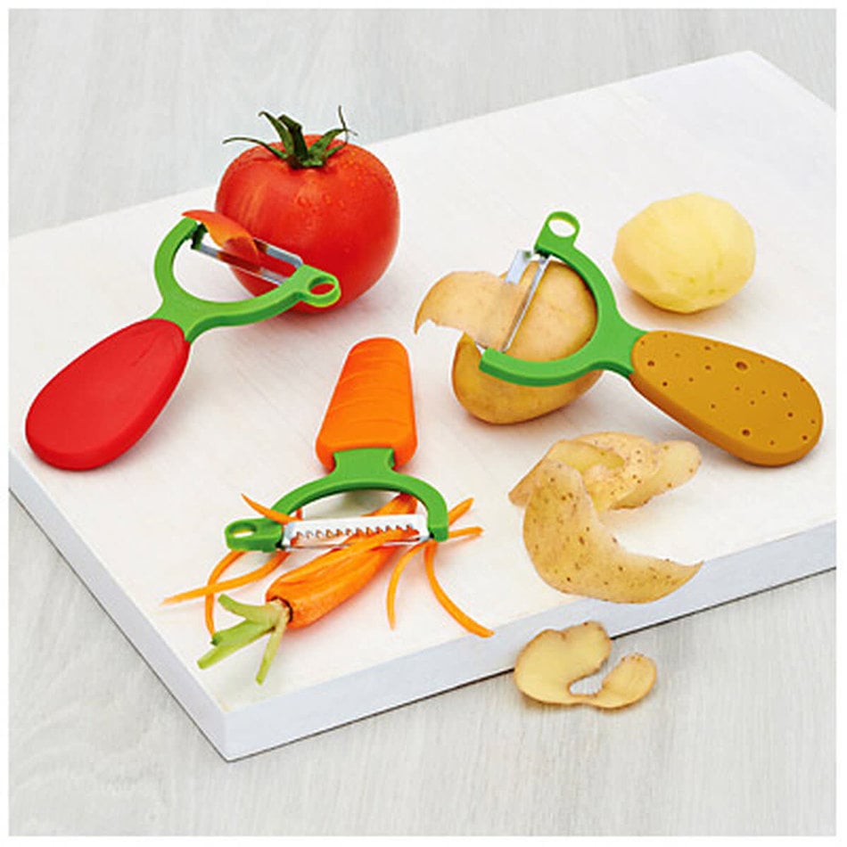 https://cdn.shoplightspeed.com/shops/635273/files/25658531/950x950x2/kuhn-rikon-kuhn-rikon-carrot-julienne-peeler.jpg