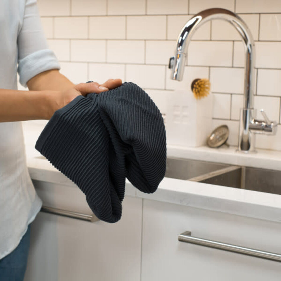 Danica Ripple Kitchen Towel, Black