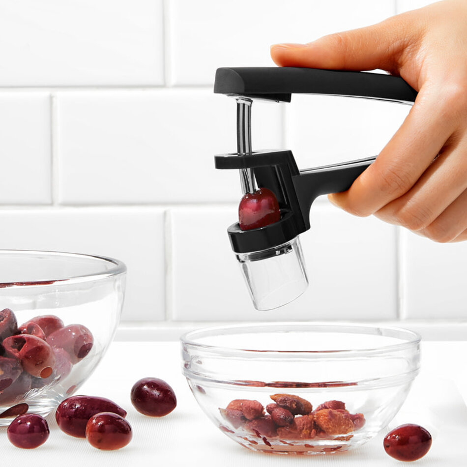 OXO Good Grips OXO Cherry & Olive Pitter