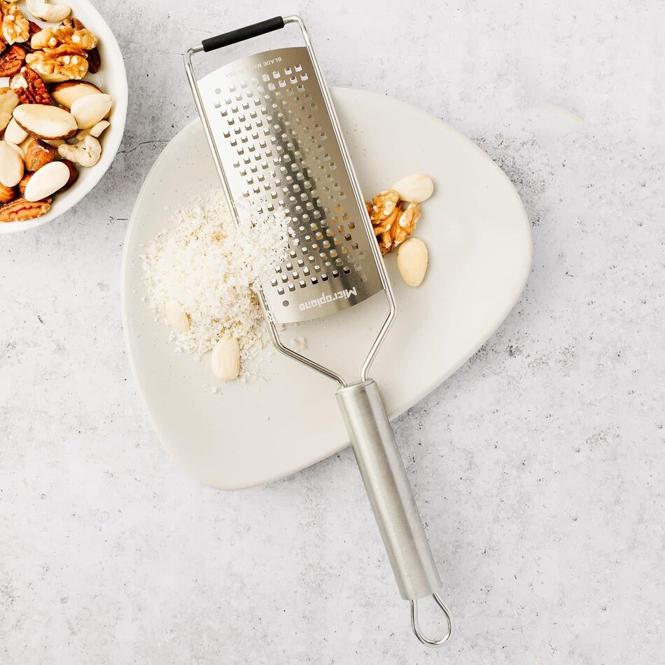 Microplane Microplane Professional Series Stainless Coarse Grater