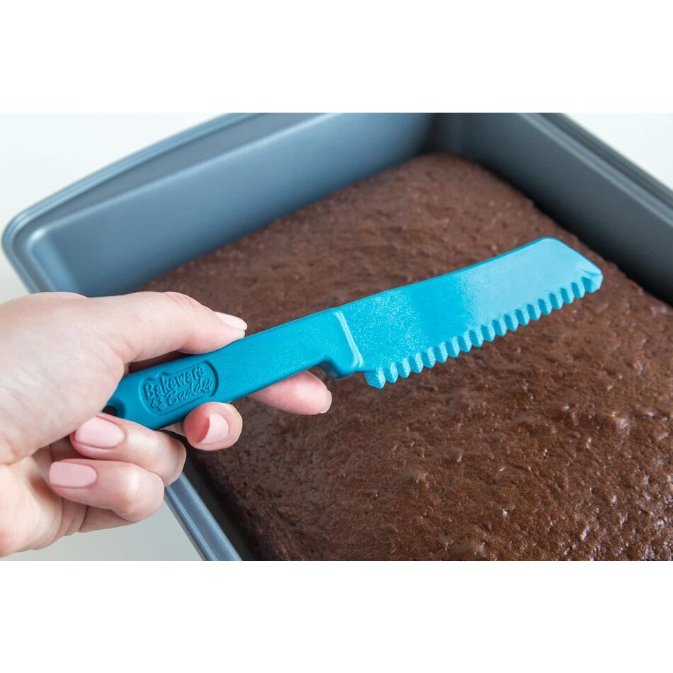 Bakeware Buddy Knife