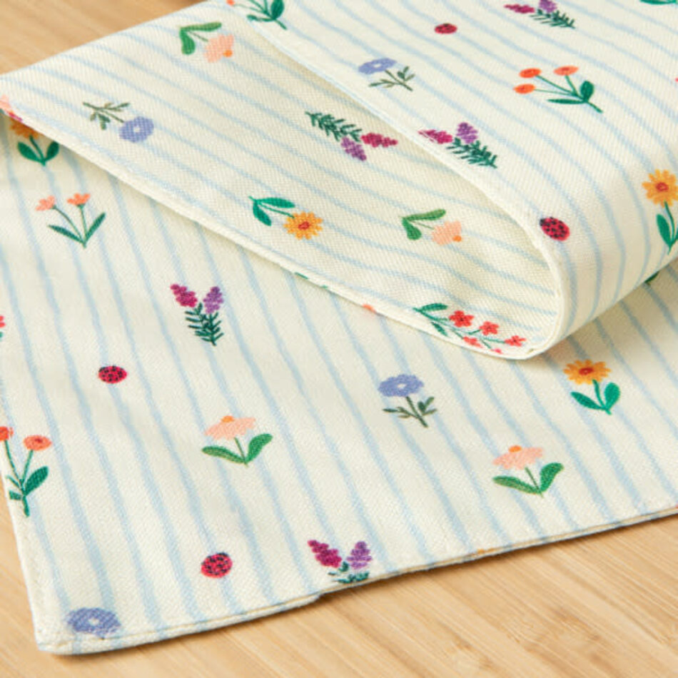 Danica Hand Picked Clean Coast Table Runner