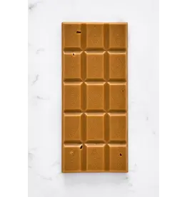 Dakama Dakama Chocolate, Golden Salted Almond Caramel