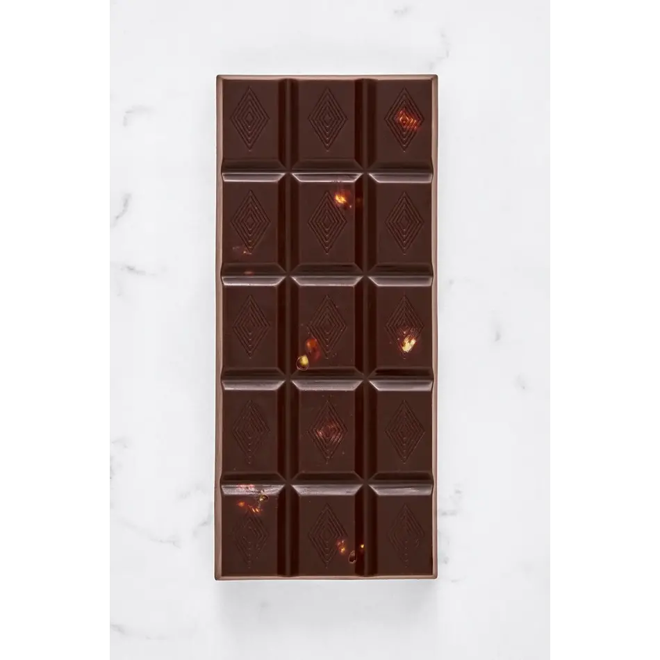 Dakama Dakama Chocolate, Dark with Roasted Hazelnuts