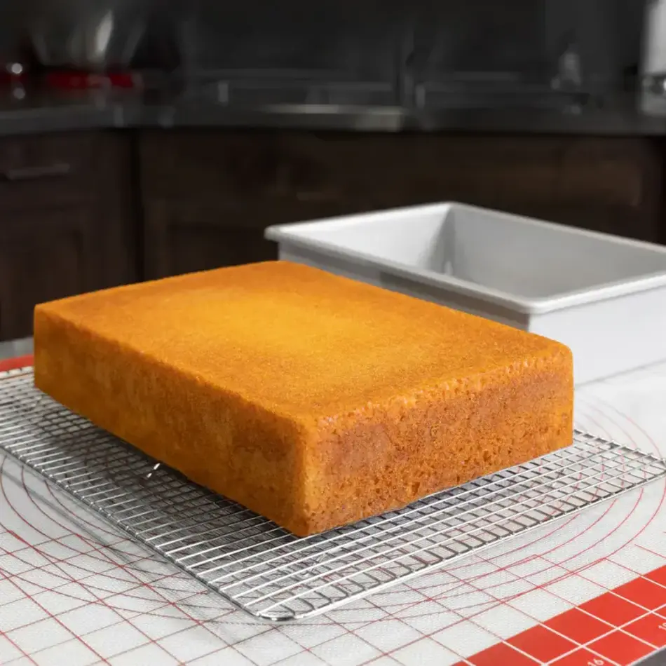 Fat Daddios Sheet Cake Pan, 9x13x2in
