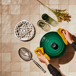 Le Creuset Le Creuset Deluxe Round Trivet, Meringue