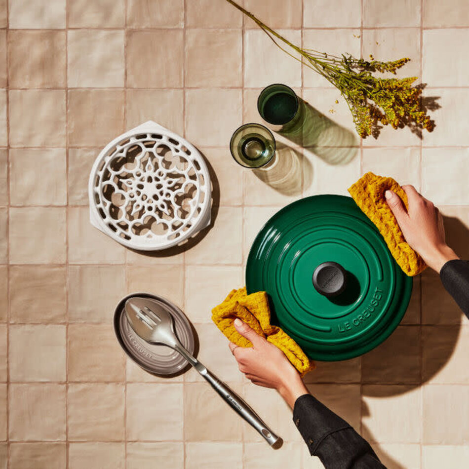Le Creuset Le Creuset Deluxe Round Trivet, Meringue