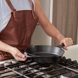 Victoria Cast Iron Skillet, 10"