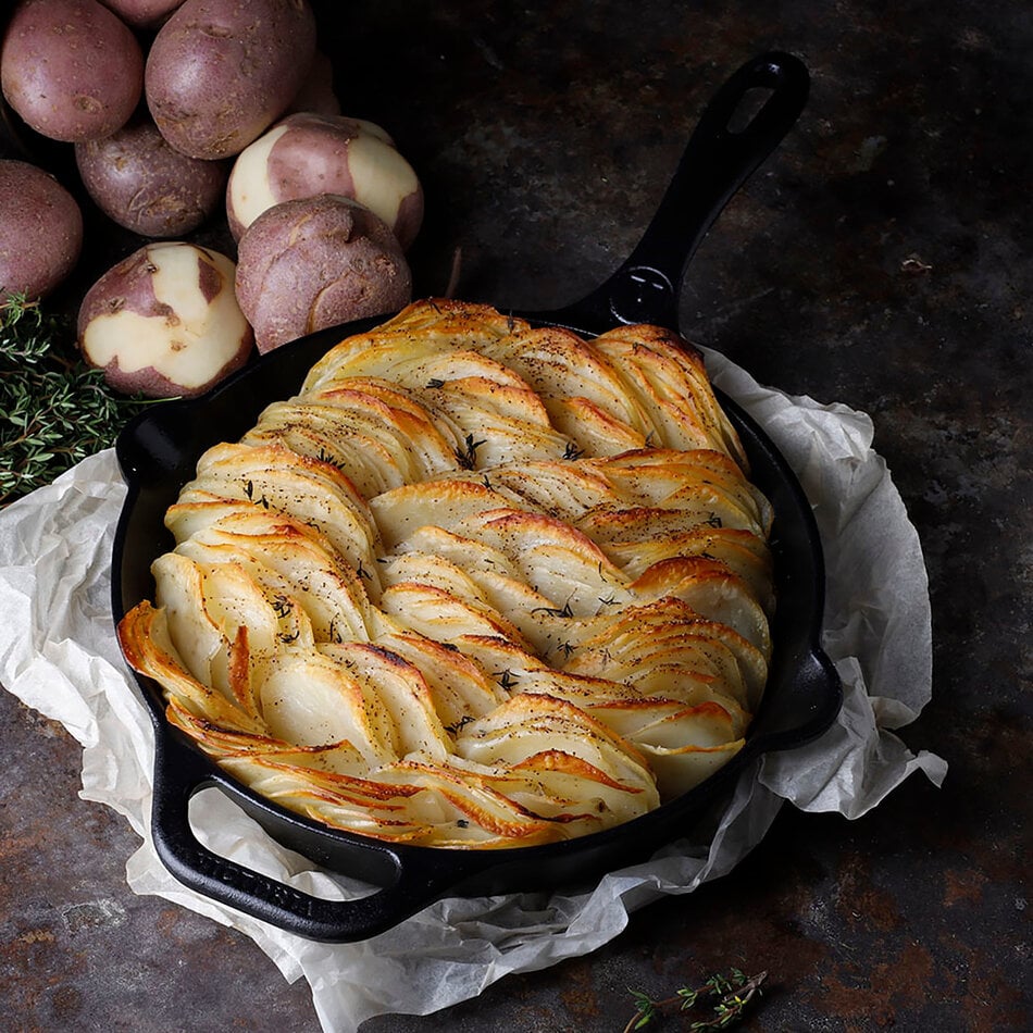 Victoria Cast Iron Skillet, 10"