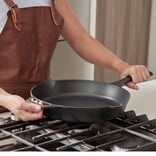 Victoria Cast Iron Skillet, 12"