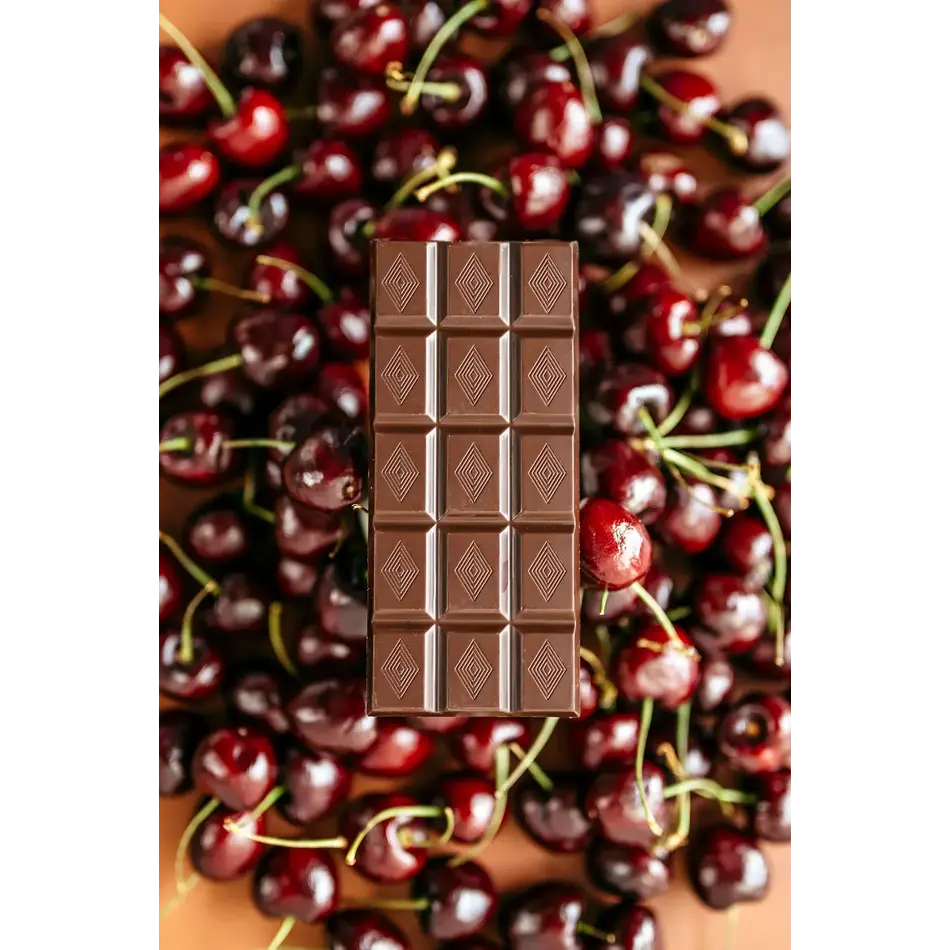 Dakama Dakama Black Forest Crunch Cherry and Cocoa Nib