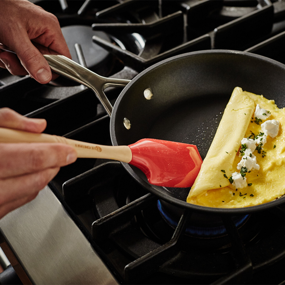 Le Creuset Revolution Medium Spatula, Blueberry