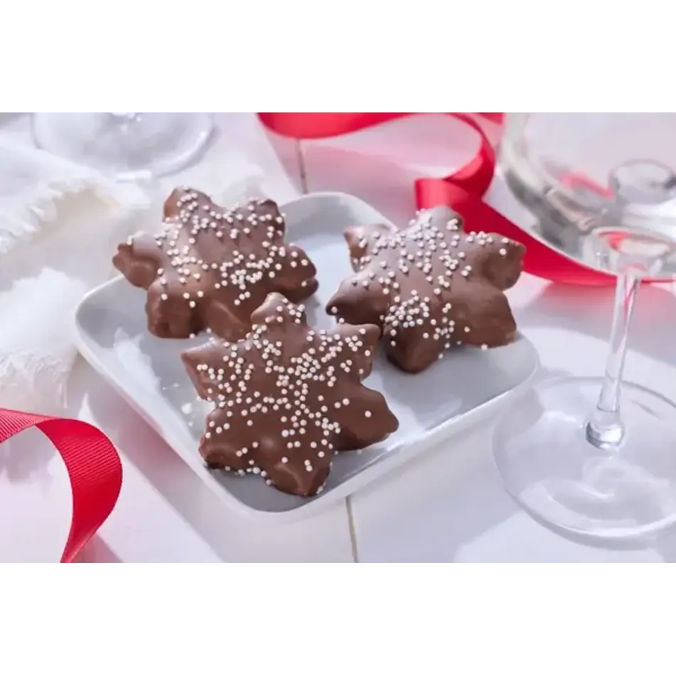 Saxon Milk Chocolate Marshmallow Snowflakes, 3pcs