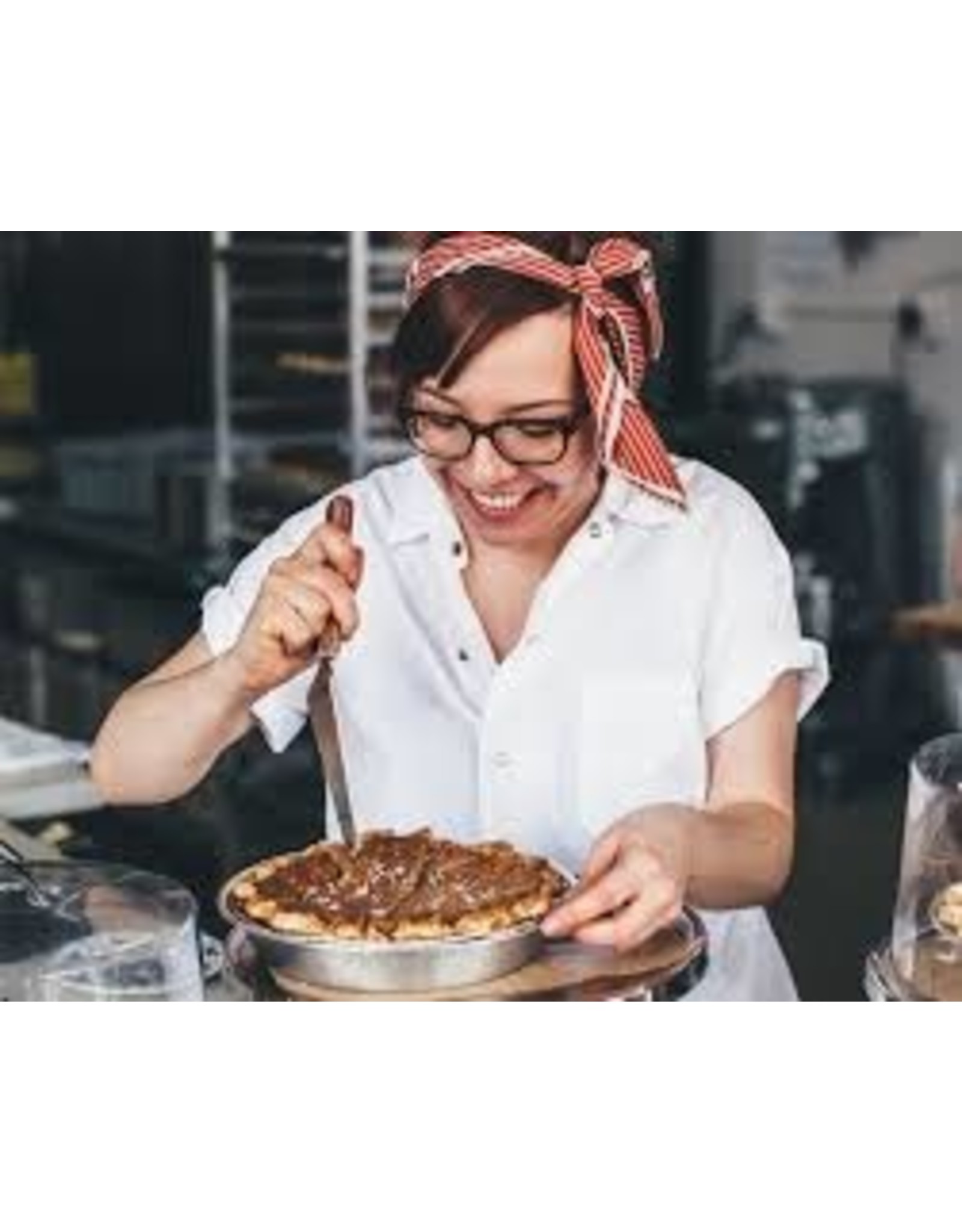 Books Sister Pie: The Recipes & Stories of a Big-Hearted Bakery in Detroit by Lisa Ludwinski