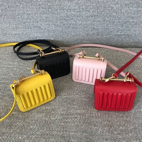 HANDBAGS - Please Do Not Enter