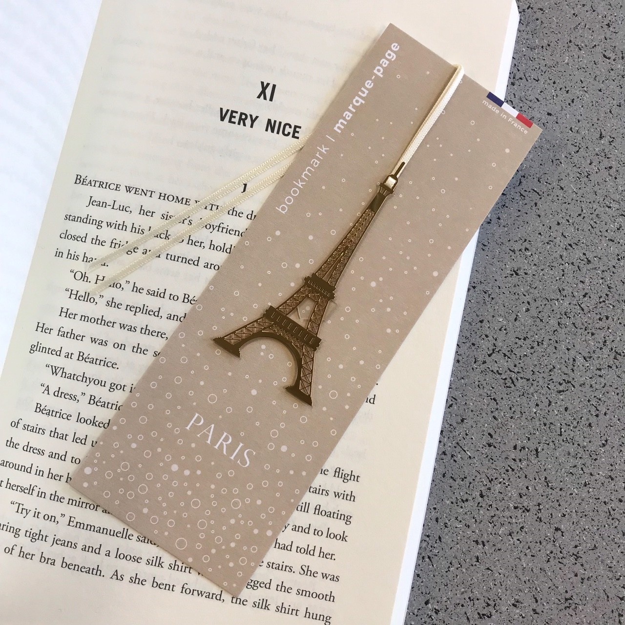 Bookmark Eiffel Tower - Please Do Not Enter