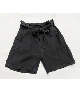 Astrid Linen Shorts w/ Belt - Black