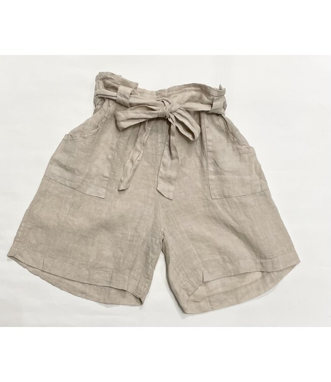 Astrid Linen Shorts w/ Belt - Chalk