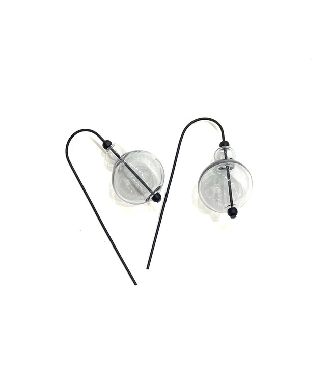 Pursuits Small Scoop Earrings (grey)