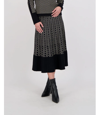 Gabby Isabella Knit Flare Midi Skirt - Black/White