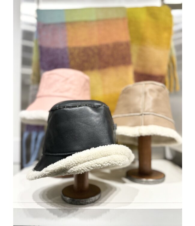 Faux Leather/Fur Reversible Bucket Hat - Pink