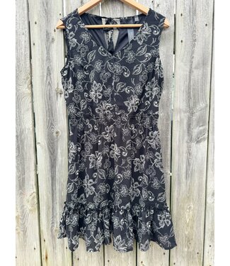 Point Zero Sleeveless Floral V-neck Dress - Black/White