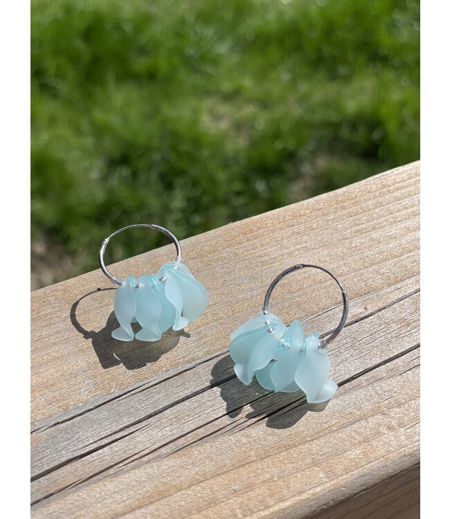 Osmose Small Flower Petal Hoop Earrings