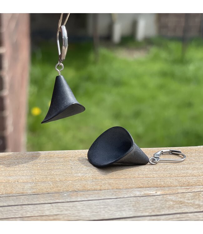 Osmose Calla Lily Flower Earrings