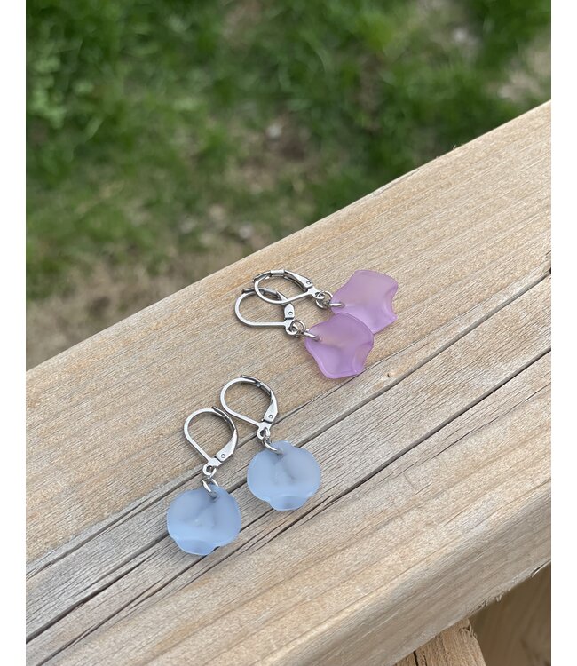 Osmose Small Flower Petal Earrings