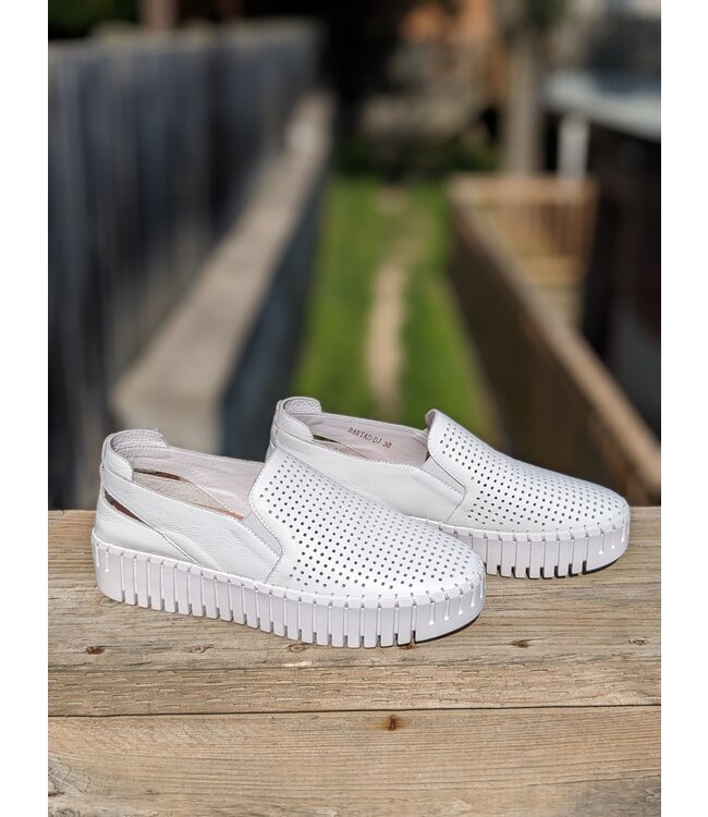 Django & Juliette Bartas Leather Slip On - White